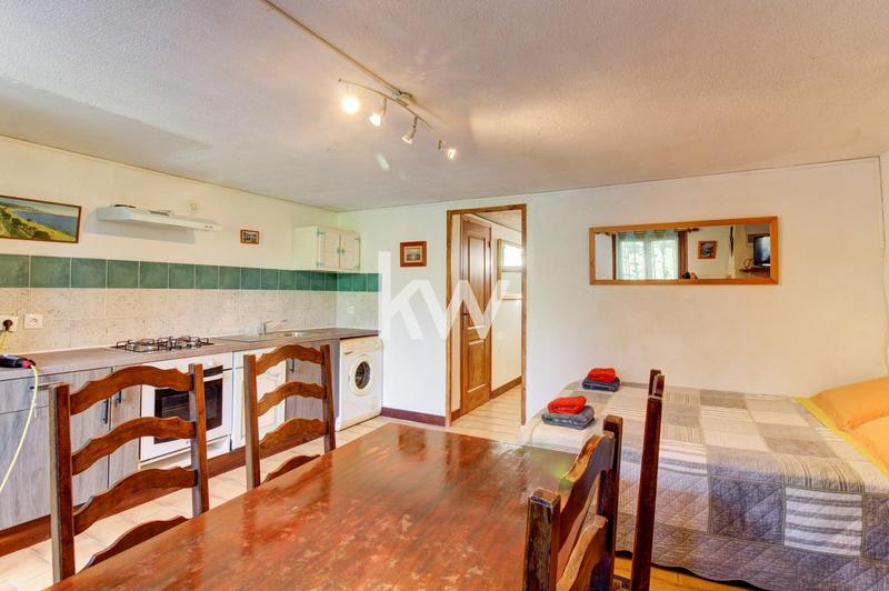 Maison - 155 m² - 9 pièces