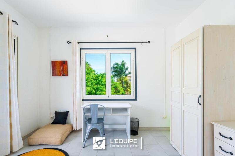 Maison - 185 m² - 7 pièces