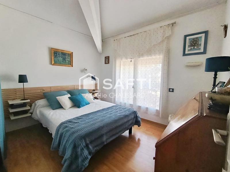 Maison - 220 m² - 7 pièces