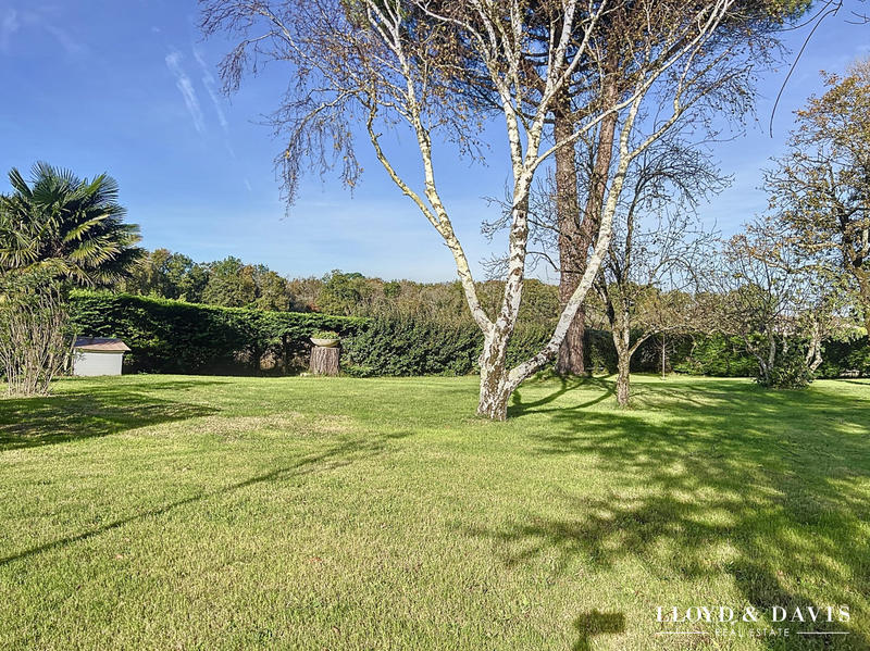 Maison - 252 m² - 6 pièces