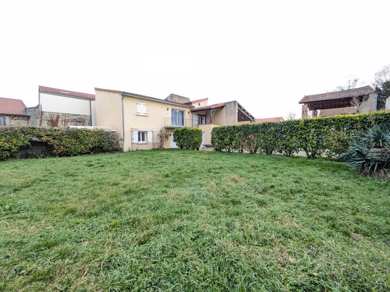 Maison - 99 m² - 7 pièces