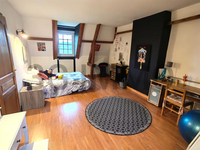 Propriété - 190 m² - 7 pièces