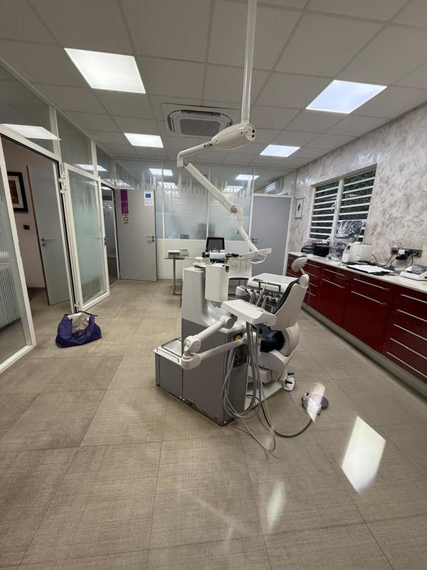 Bureau - 398 m² - 5 pièces