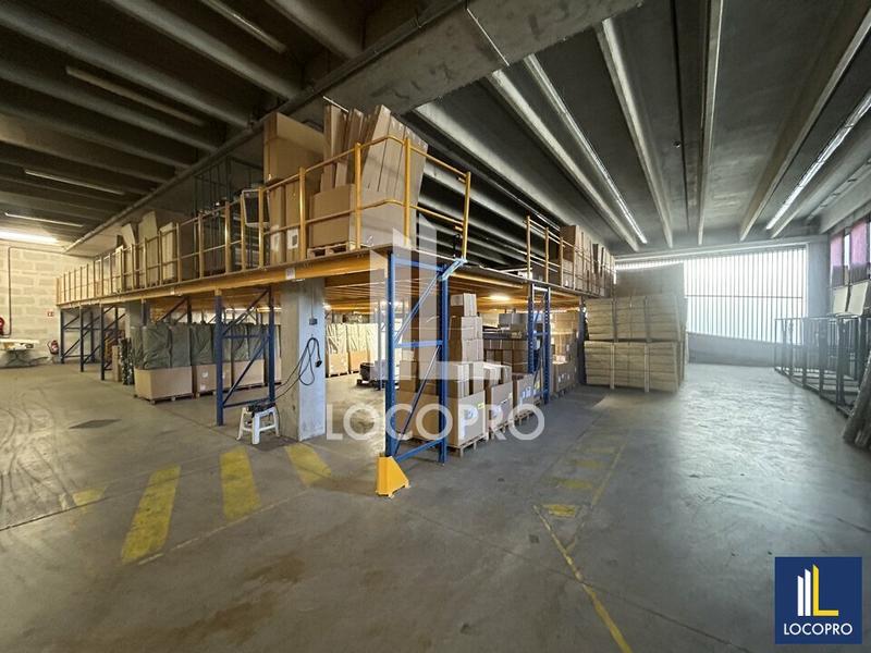 Local d'activité / Entrepôt - 3 000 m²