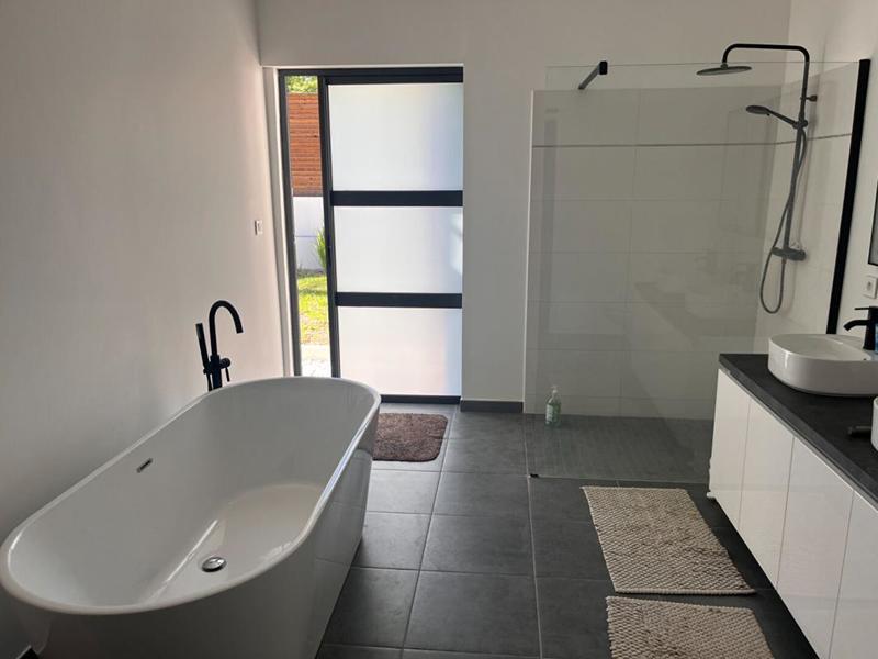 Villa - 180 m² - 5 pièces