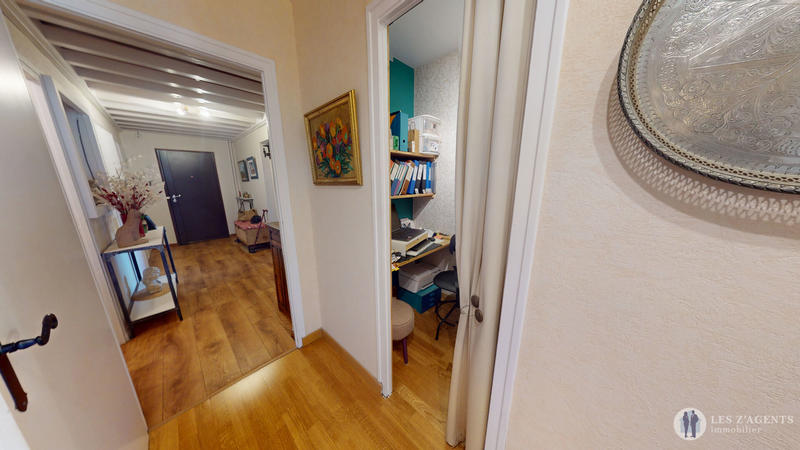 Appartement - 102 m² - 4 pièces