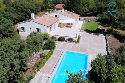 Maison - 317 m² - 9 pièces