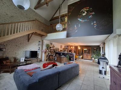 Maison ancienne - 174 m² - 8 pièces