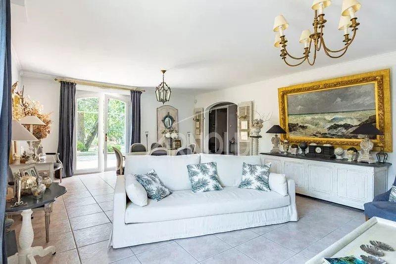 Maison - 165 m² - 6 pièces