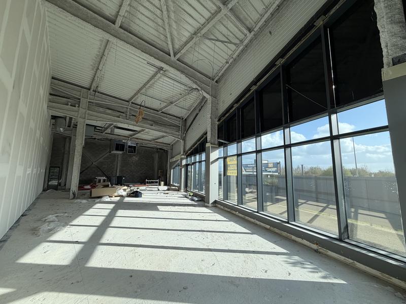 Local commercial - 190 m² - 1 pièce