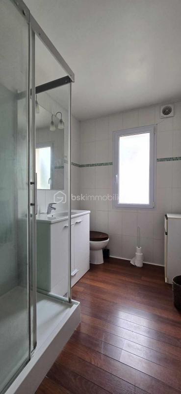 Maison - 300 m² - 8 pièces