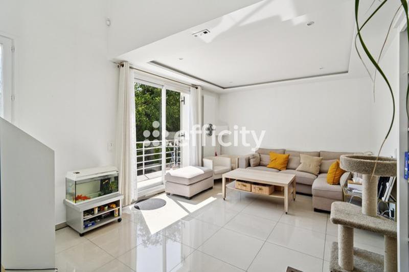 Maison - 114 m² - 5 pièces