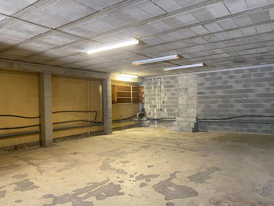 Local d'activité / Entrepôt - 140 m²