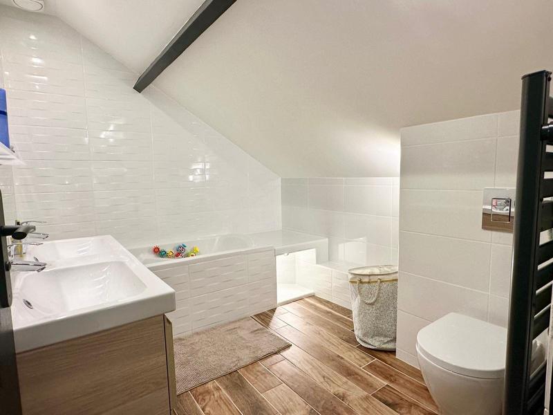 Maison - 111 m² - 5 pièces