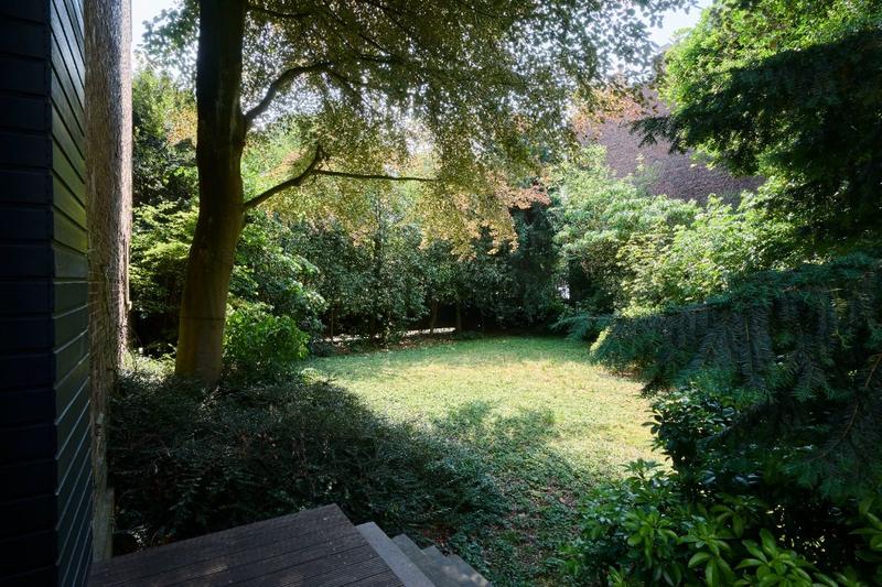 Maison - 435 m² - 9 pièces