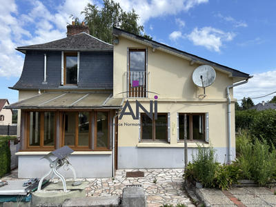 Maison - 105 m² - 5 pièces