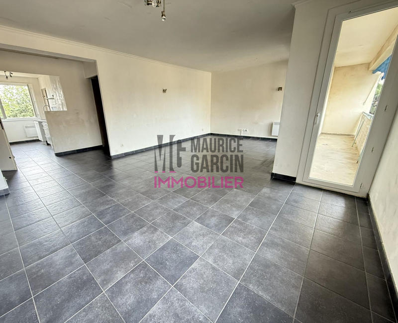 Appartement - 77 m² - 4 pièces