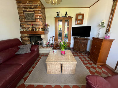 Maison - 93 m² - 4 pièces