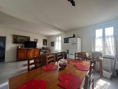 Maison - 64 m² - 4 pièces
