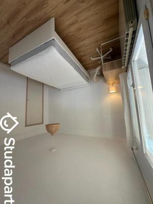 Chambre - 9 m² - 1 pièce