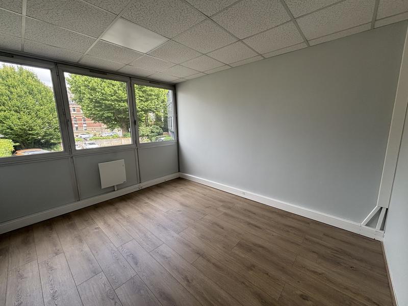 Bureau - 105 m²