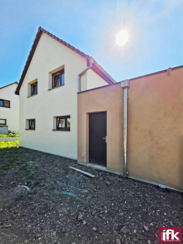 Maison - 101 m² - 5 pièces