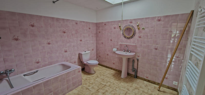 Maison - 90 m² - 5 pièces