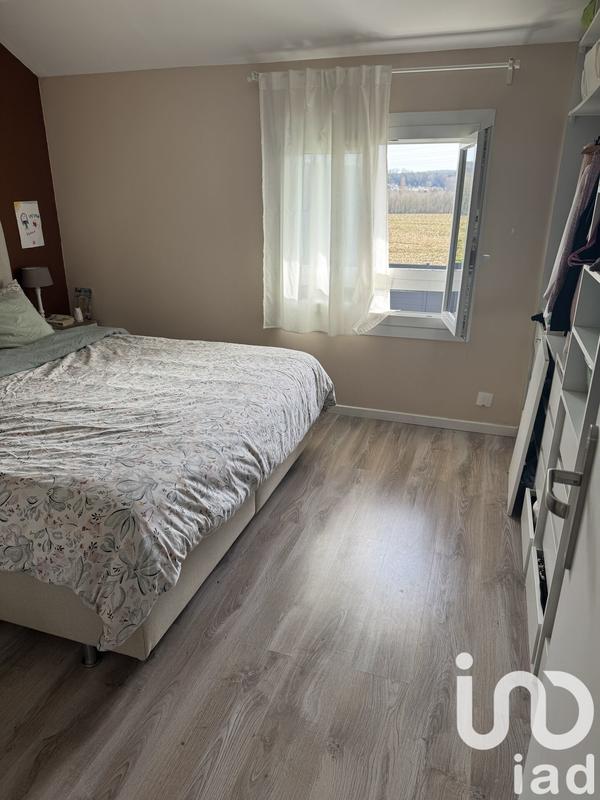 Maison - 99 m² - 5 pièces