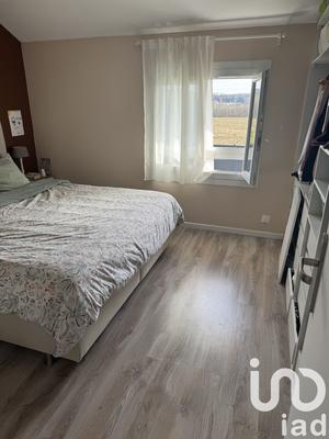 Maison - 99 m² - 5 pièces