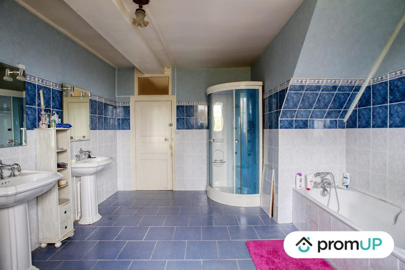 Maison - 400 m² - 10 pièces