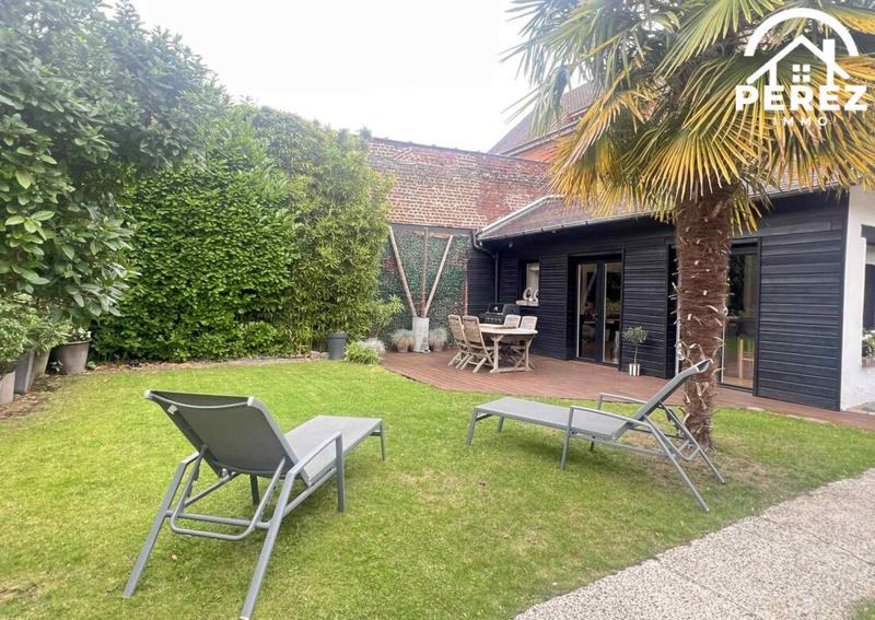 Maison - 290 m² - 10 pièces