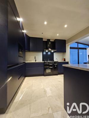 Maison - 167 m² - 7 pièces