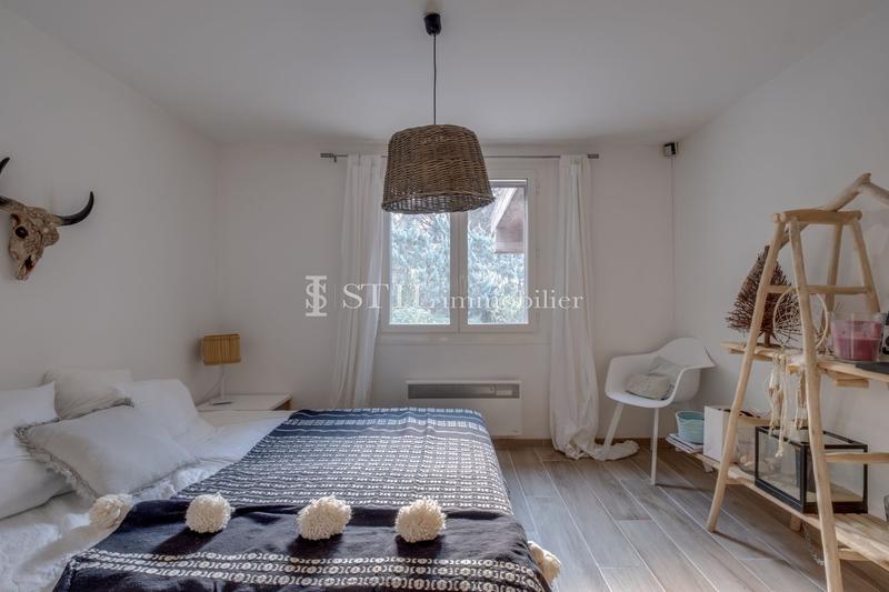 Villa - 300 m² - 6 pièces