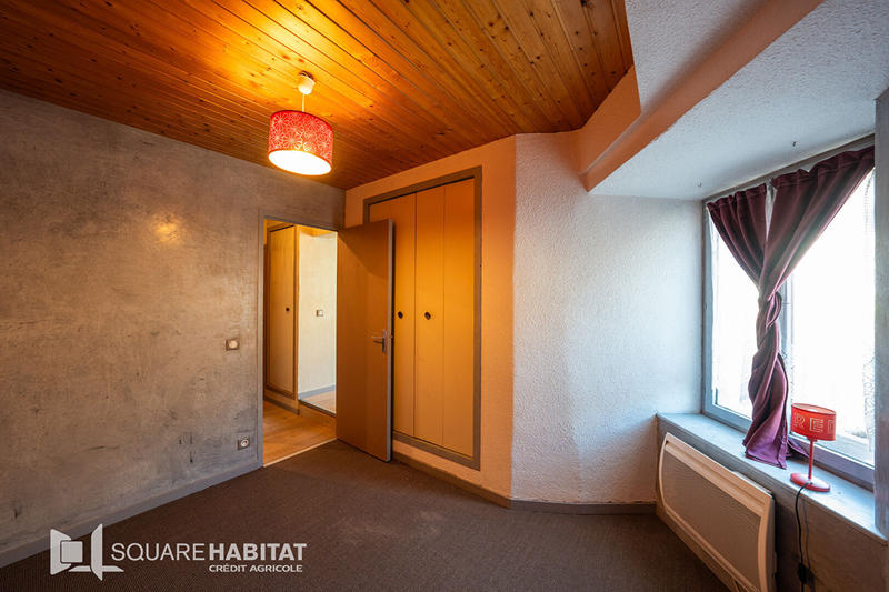 Maison - 281 m² - 6 pièces