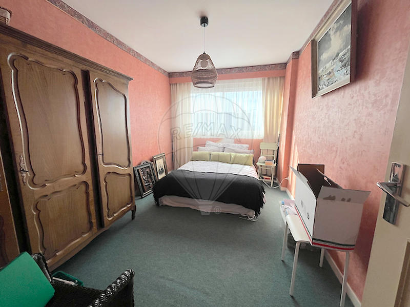 Appartement - 90 m² - 5 pièces