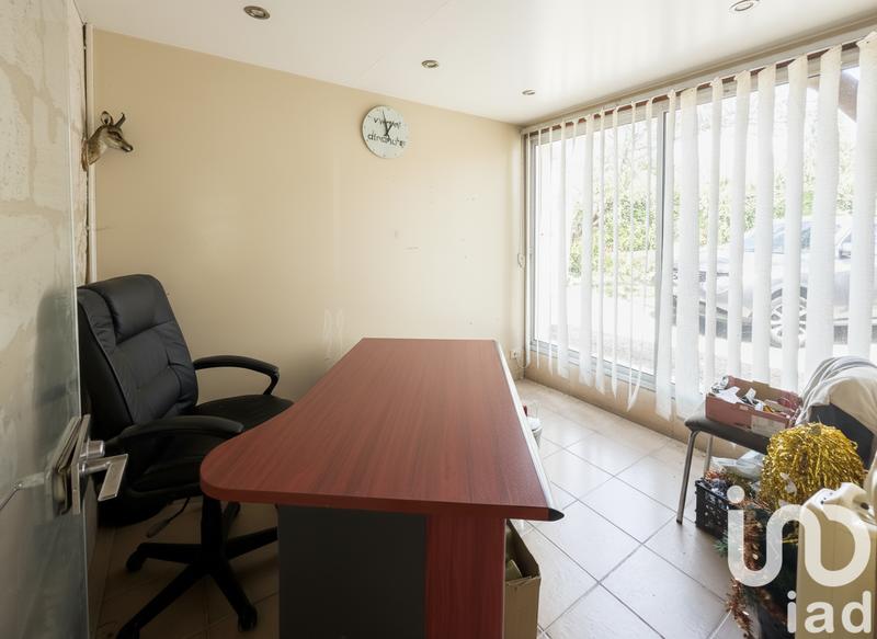 Maison - 250 m² - 8 pièces