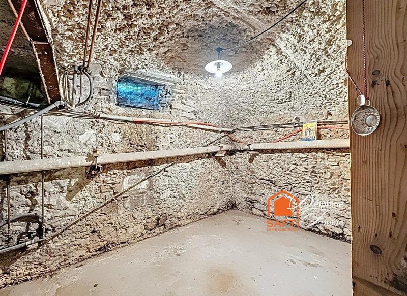 Maison - 145 m² - 5 pièces