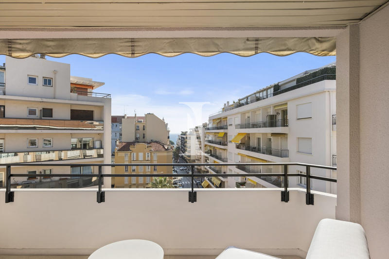 Appartement - 165 m² - 5 pièces