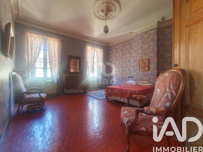 Maison - 288 m² - 11 pièces