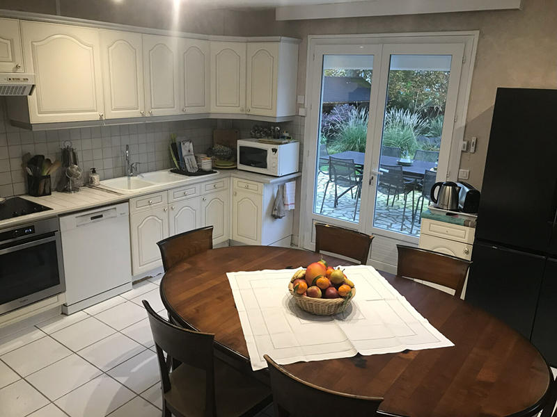 Maison - 369 m² - 11 pièces