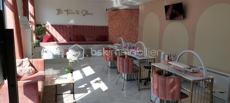 Beauté / Bien-être - 85 m²