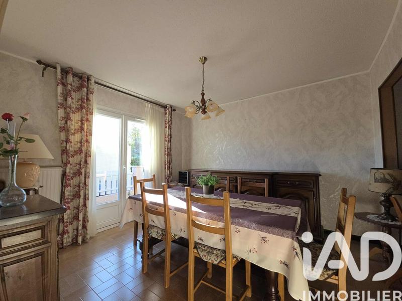 Maison - 92 m² - 5 pièces