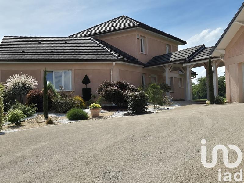 Maison - 208 m² - 4 pièces