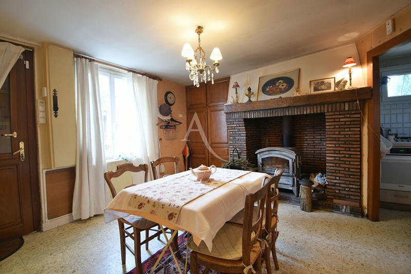 Maison - 200 m² - 8 pièces