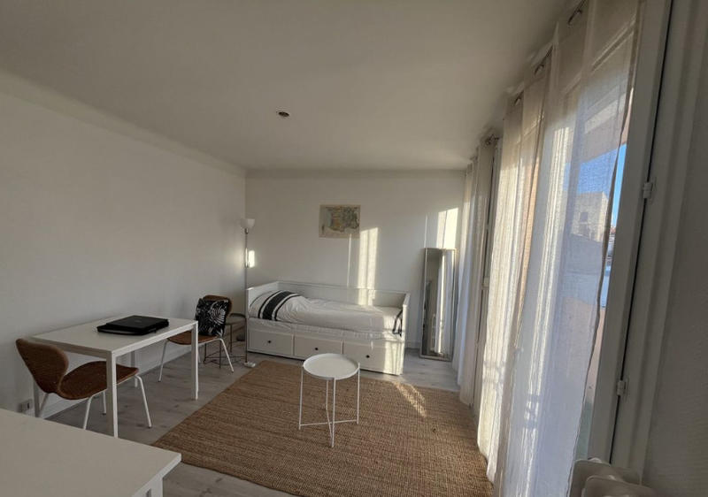Studio - 28 m² - 1 pièce