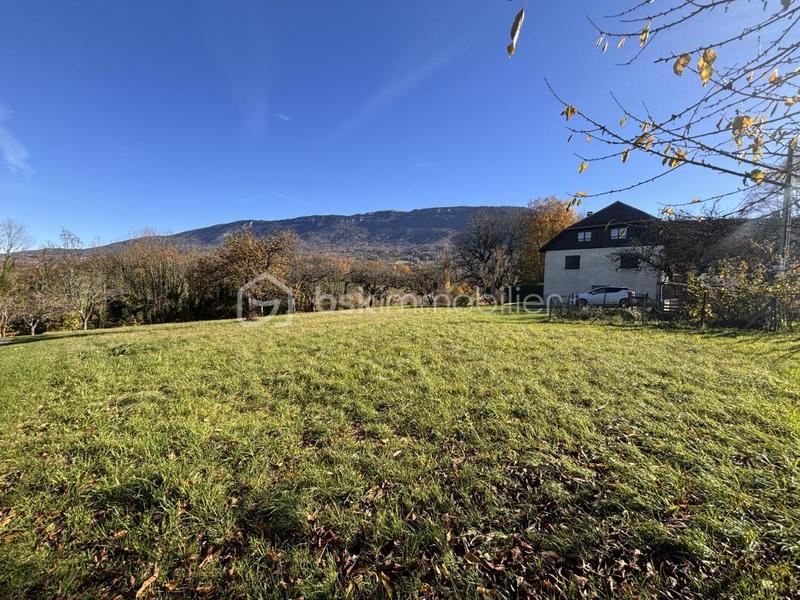 Terrain constructible - 1 723 m²