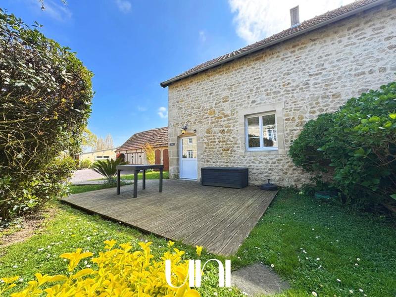 Maison - 360 m² - 12 pièces