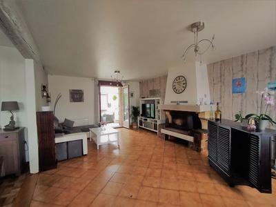 Maison - 127 m² - 7 pièces