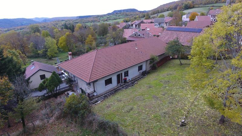 Maison - 222 m² - 9 pièces