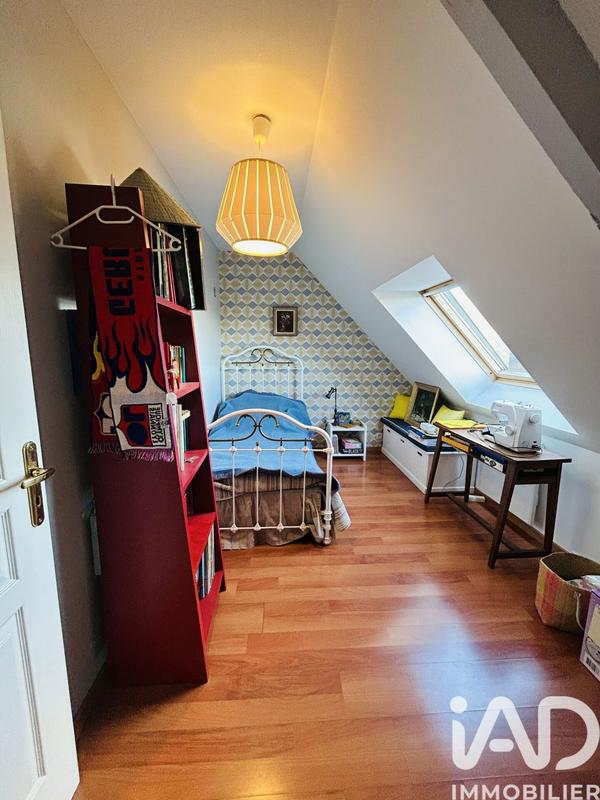 Maison - 180 m² - 8 pièces